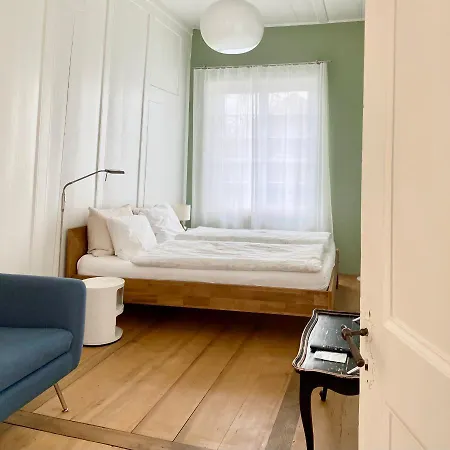 Lovely In A From 18th Century Apartmán *