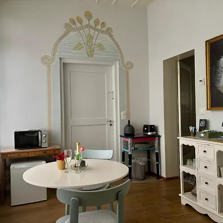 Lovely In A From 18th Century *